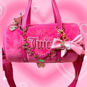 🎀🩷NWT Juicy Couture Hot Pink Barrel Bag/Purse with Accessories 🩷🎀